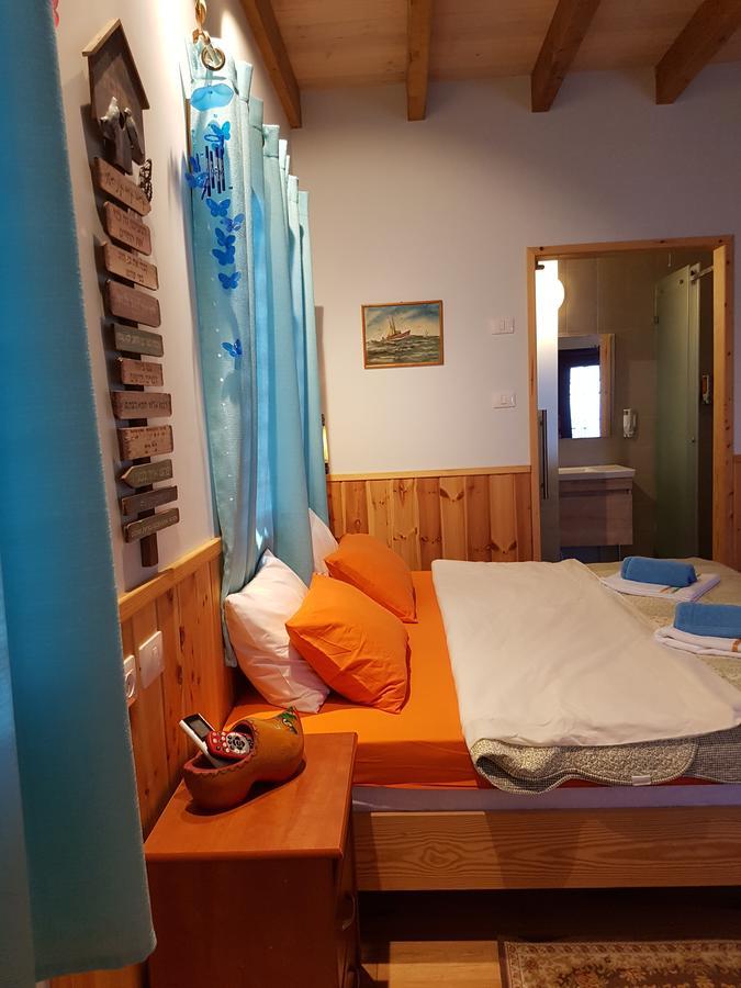 The Butterflies Wood House Villa Reshafim Exterior foto